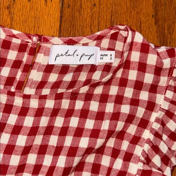 So cute! Sz. 2, never worn, gingham dress from Petal&Pup - Picture 2 of 5